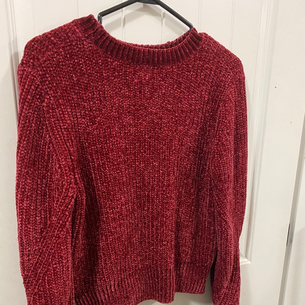 H&M red top